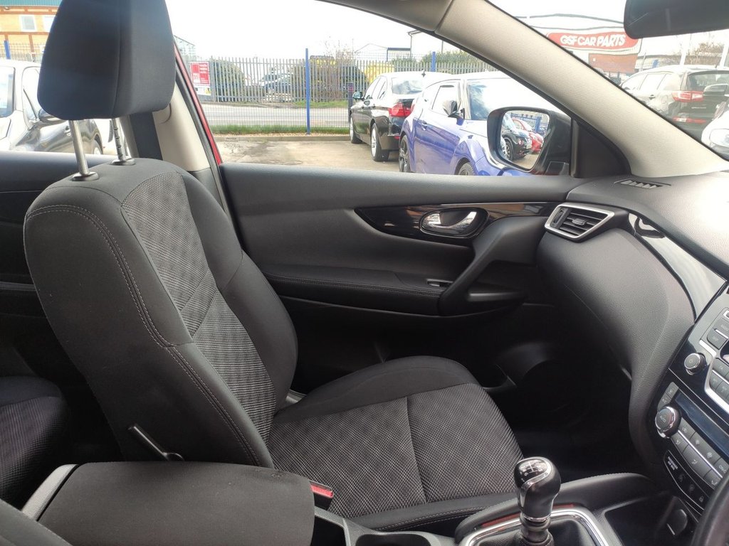 Used Nissan Qashqai 2015 for sale - 75986230: Photo 11