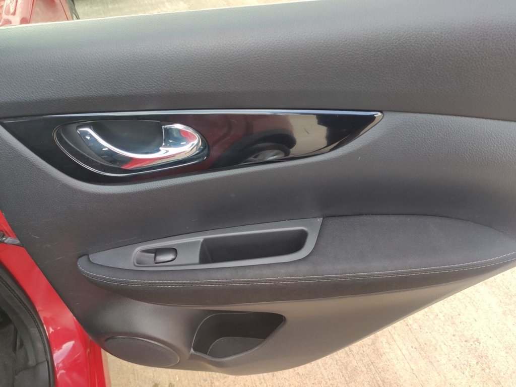 Used Nissan Qashqai 2015 for sale - 75986230: Photo 17