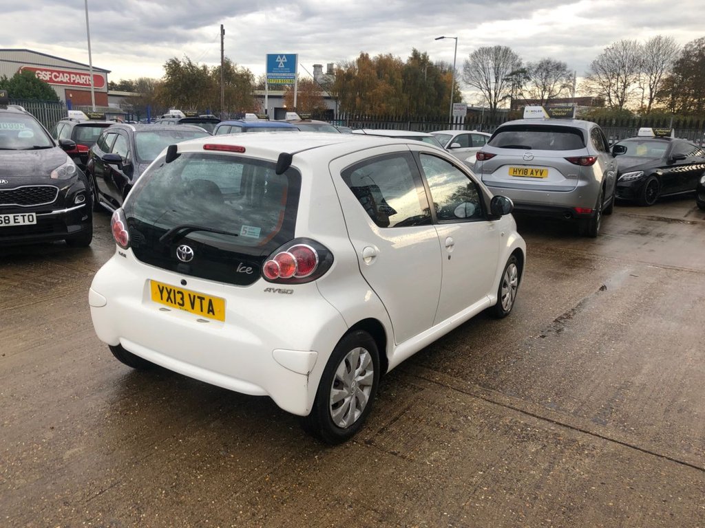 Used Toyota AYGO 2013 for sale - 76631808: Photo 10