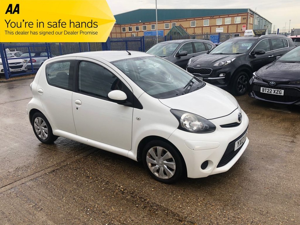 Used Toyota AYGO 2013 for sale - 76631808: Photo 2