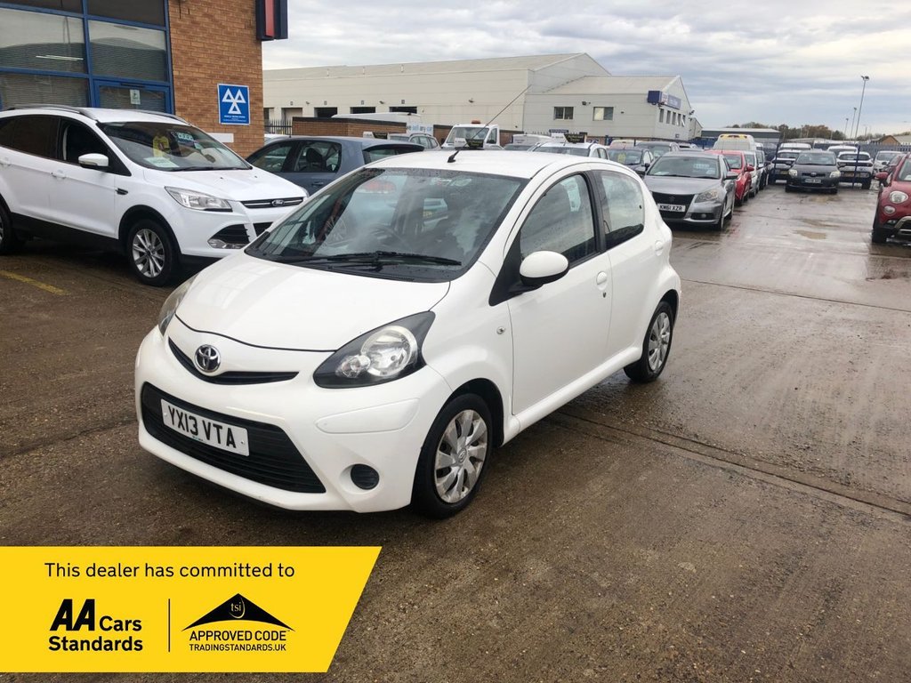Used Toyota AYGO 2013 for sale - 76631808: Photo 4