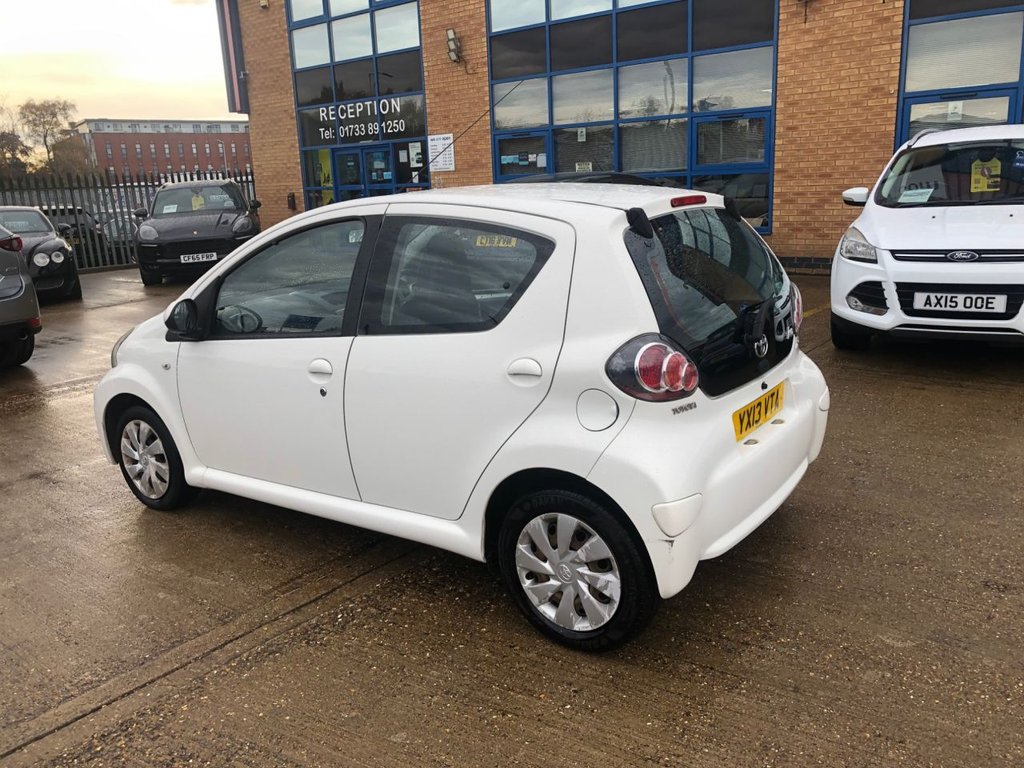 Used Toyota AYGO 2013 for sale - 76631808: Photo 7