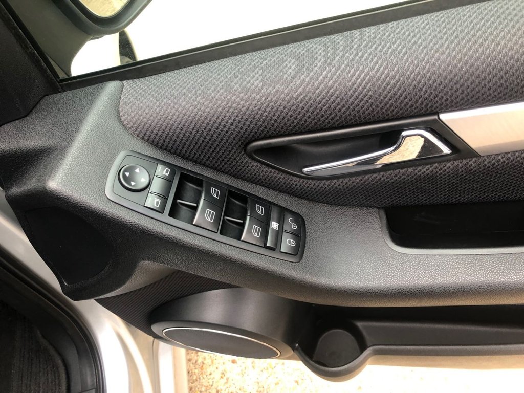 Used Mercedes-Benz B Class 2010 for sale - 76080833: Photo 18