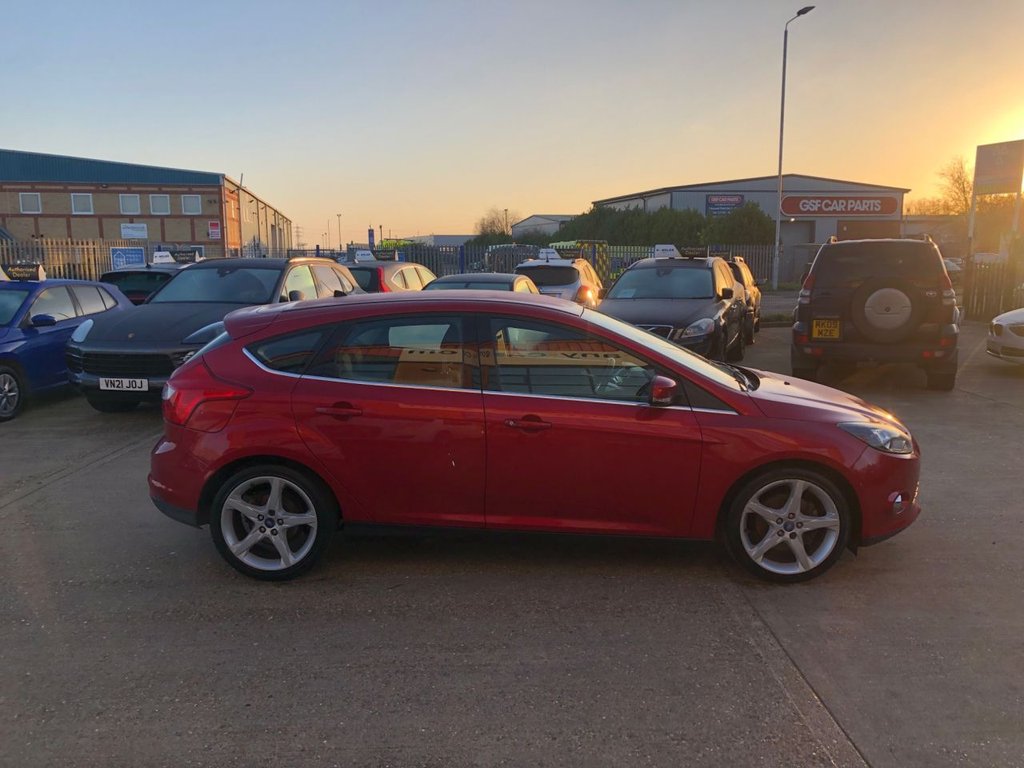 Used Ford Focus 2011 for sale - 77048646: Photo 12