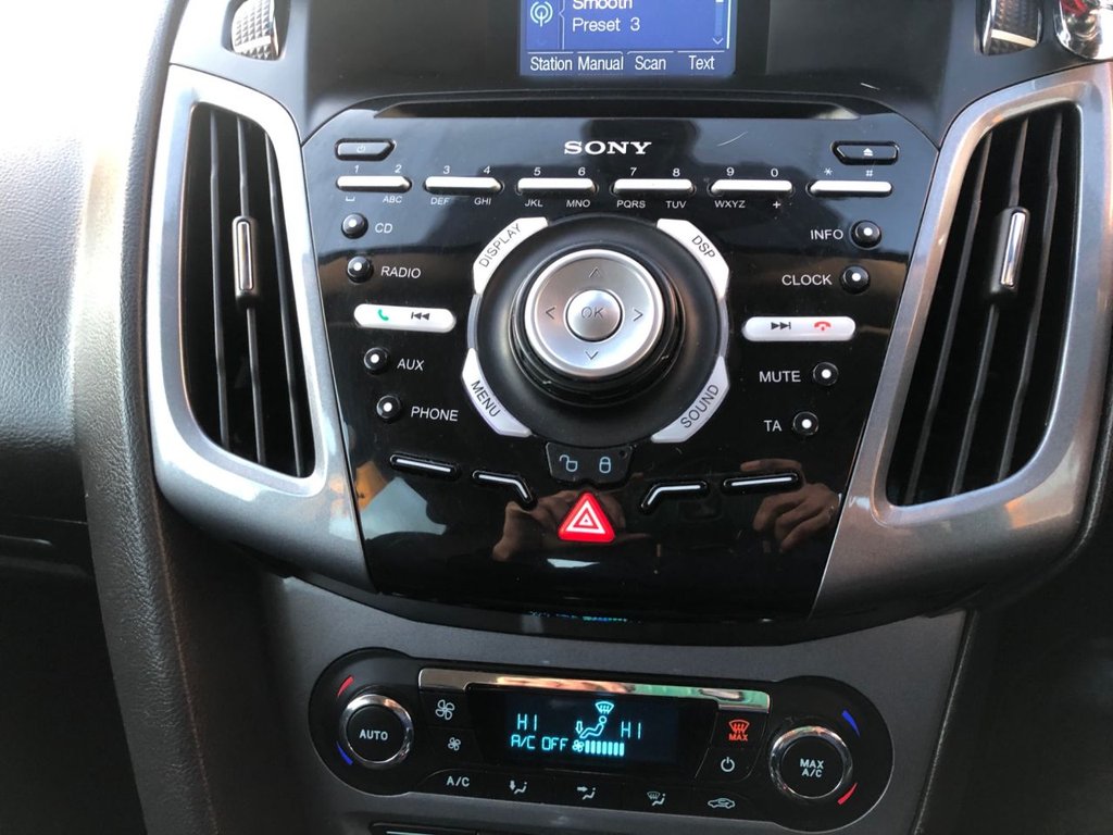 Used Ford Focus 2011 for sale - 77048646: Photo 15