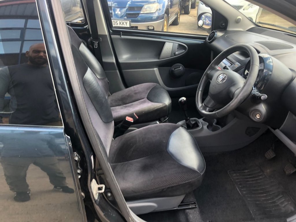 Used Toyota AYGO 2011 for sale - 77406722: Photo 10