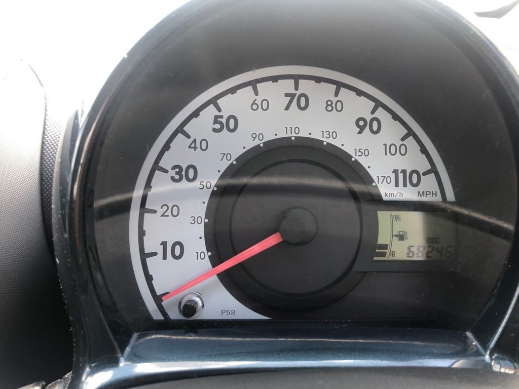 Used Toyota AYGO 2011 for sale - 77406722: Photo 11