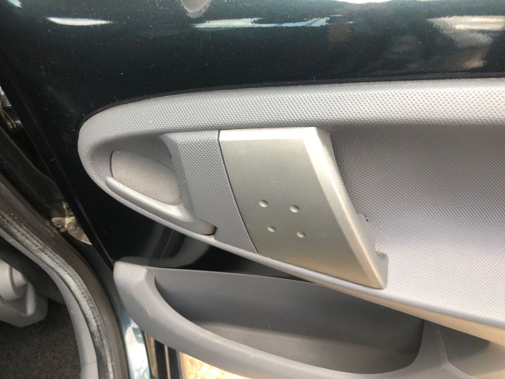 Used Toyota AYGO 2011 for sale - 77406722: Photo 20