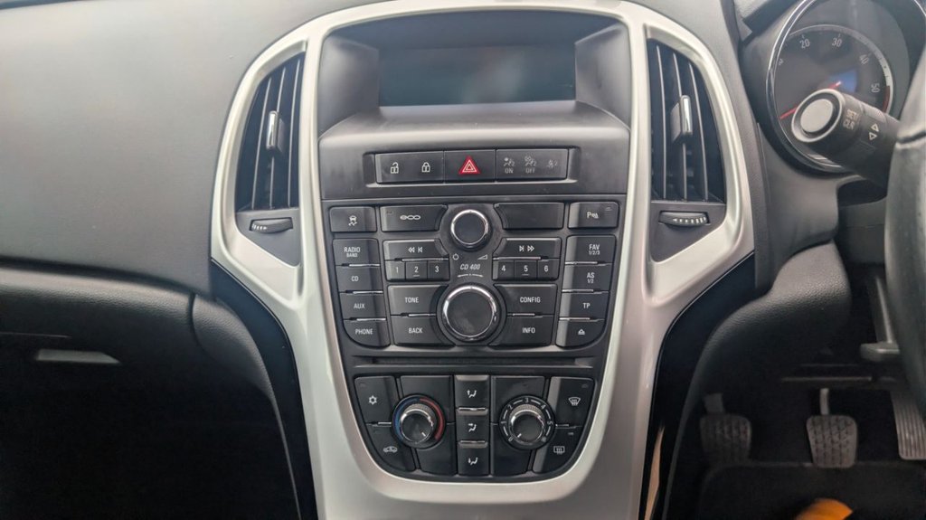 Used Vauxhall Astra 2012 for sale - 77406741: Photo 8