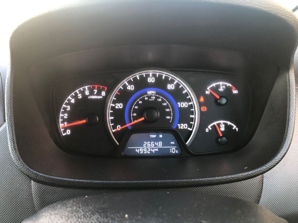 Used Hyundai i10 2018 for sale - 76900512: Photo 16