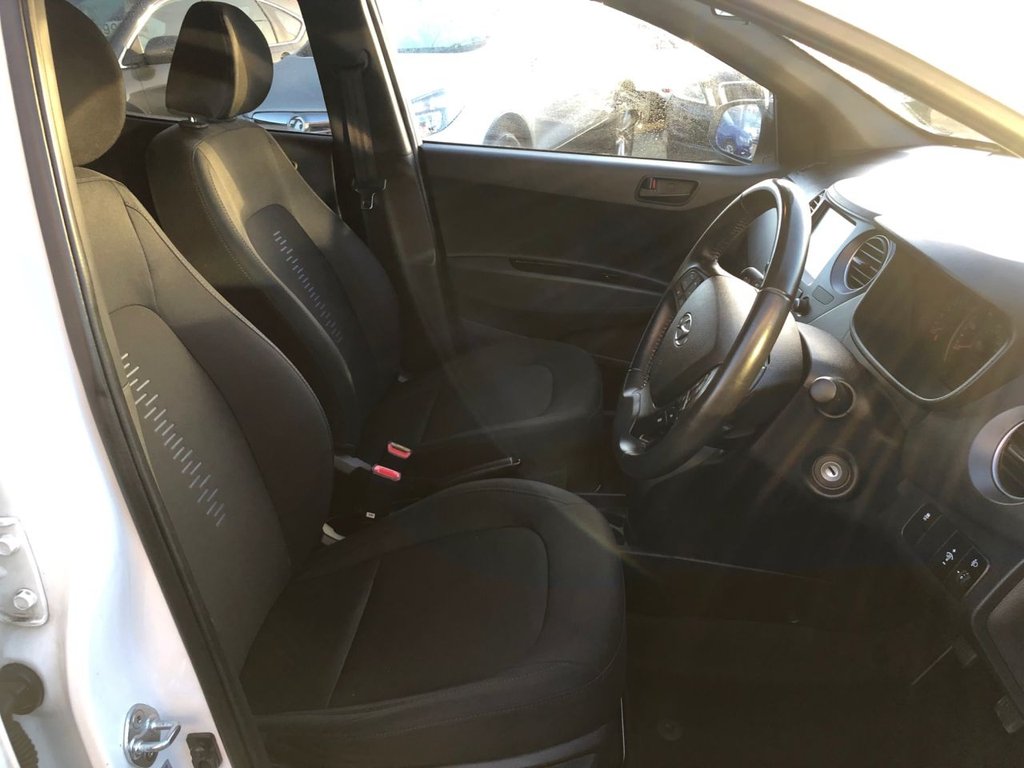 Used Hyundai i10 2018 for sale - 76900512: Photo 17