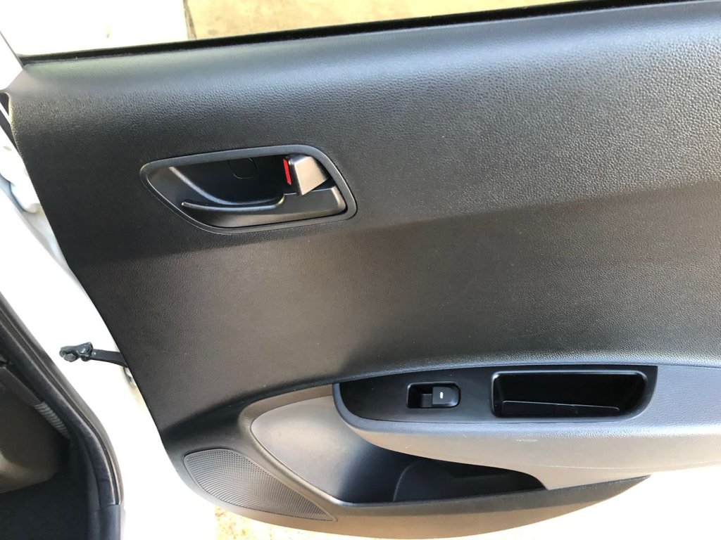 Used Hyundai i10 2018 for sale - 76900512: Photo 27