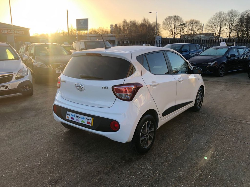 Used Hyundai i10 2018 for sale - 76900512: Photo 9