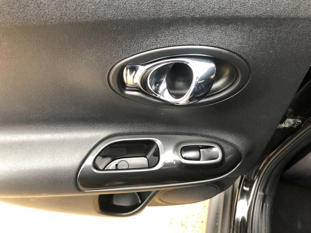 Used Nissan Juke 2015 for sale - 76950579: Photo 25