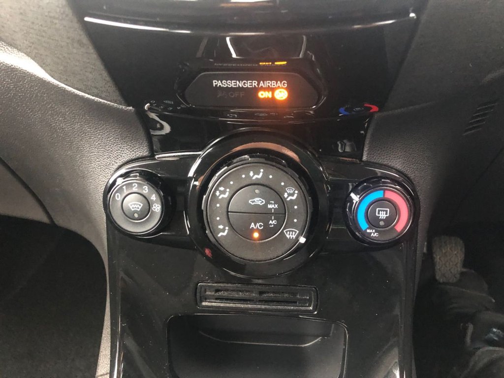 Used Ford Fiesta 2017 for sale - 77406709: Photo 16