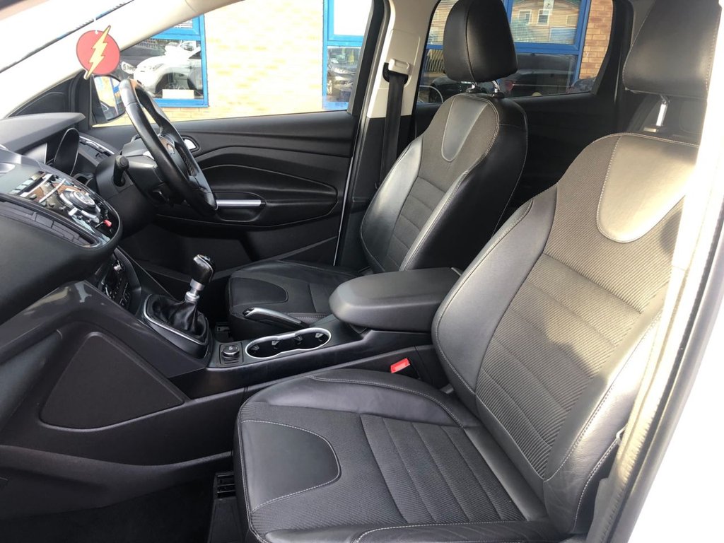 Used Ford Kuga 2015 for sale - 76751371: Photo 25