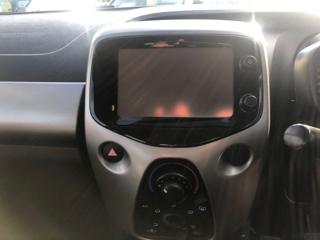 Used Toyota AYGO 2015 for sale - 76092722: Photo 10