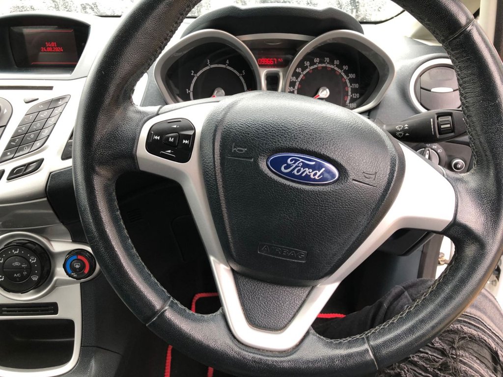 Used Ford Fiesta 2011 for sale - 77436652: Photo 15