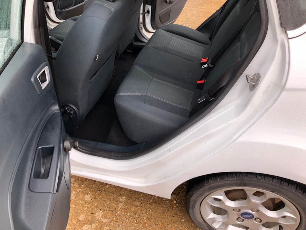 Used Ford Fiesta 2011 for sale - 77436652: Photo 21