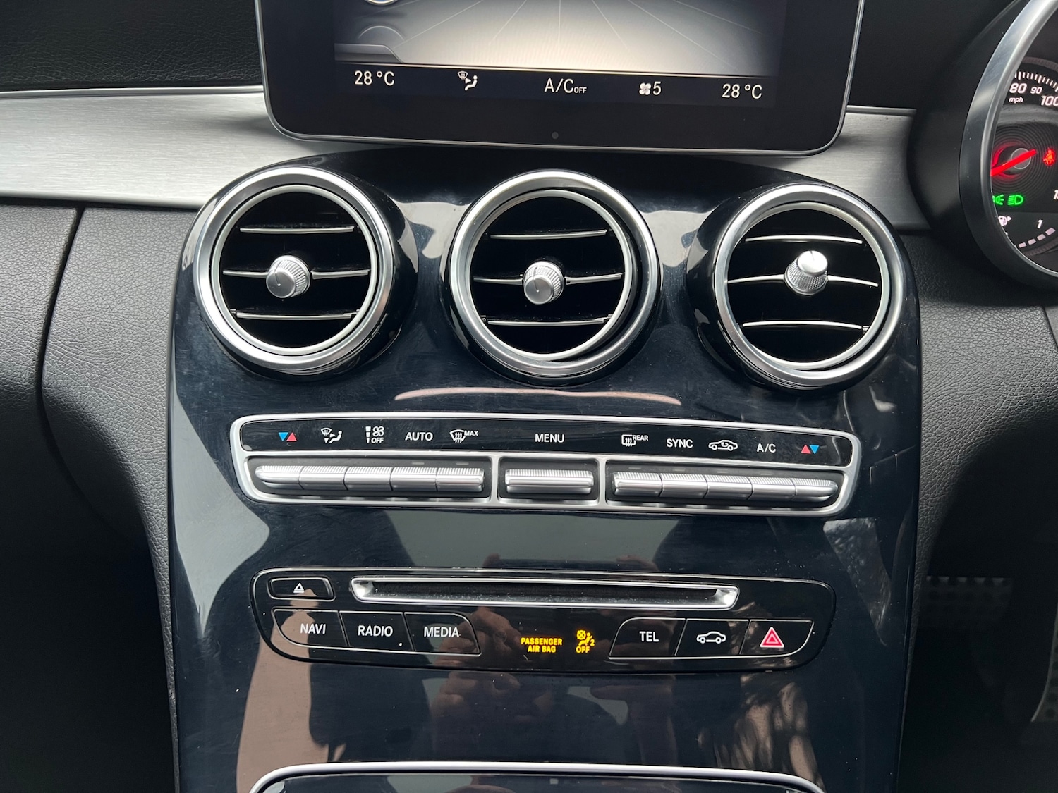 Used Mercedes-Benz C Class 2016 for sale - 77709215: Photo 30