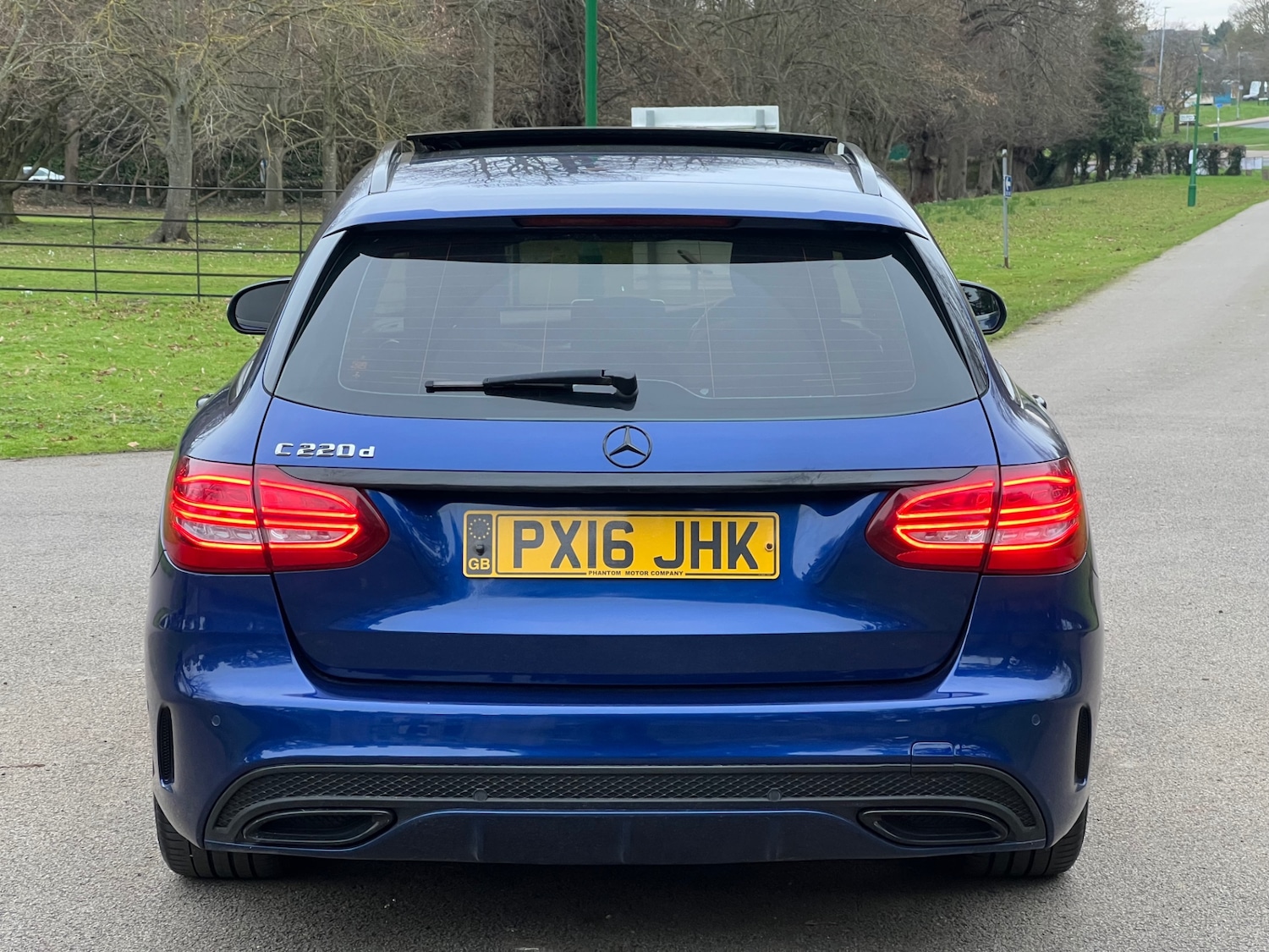 Used Mercedes-Benz C Class 2016 for sale - 77709215: Photo 4