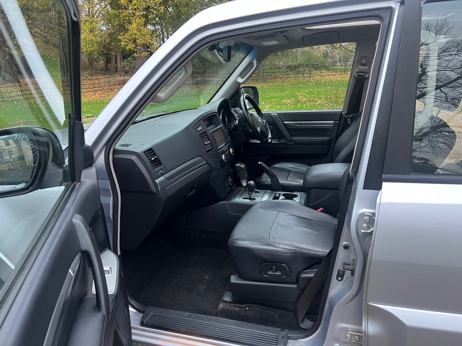 Used Mitsubishi Shogun 2007 for sale - 77136011: Photo 14