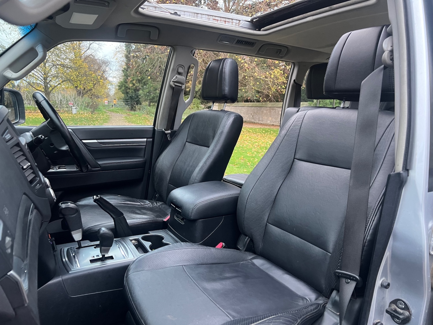 Used Mitsubishi Shogun 2007 for sale - 77136011: Photo 15