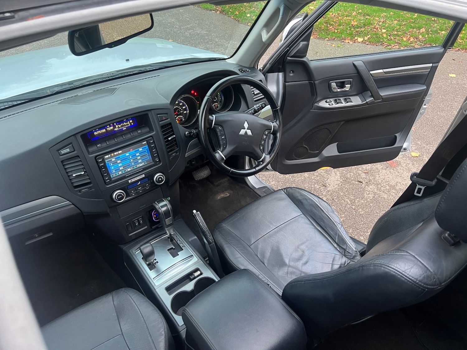 Used Mitsubishi Shogun 2007 for sale - 77136011: Photo 26