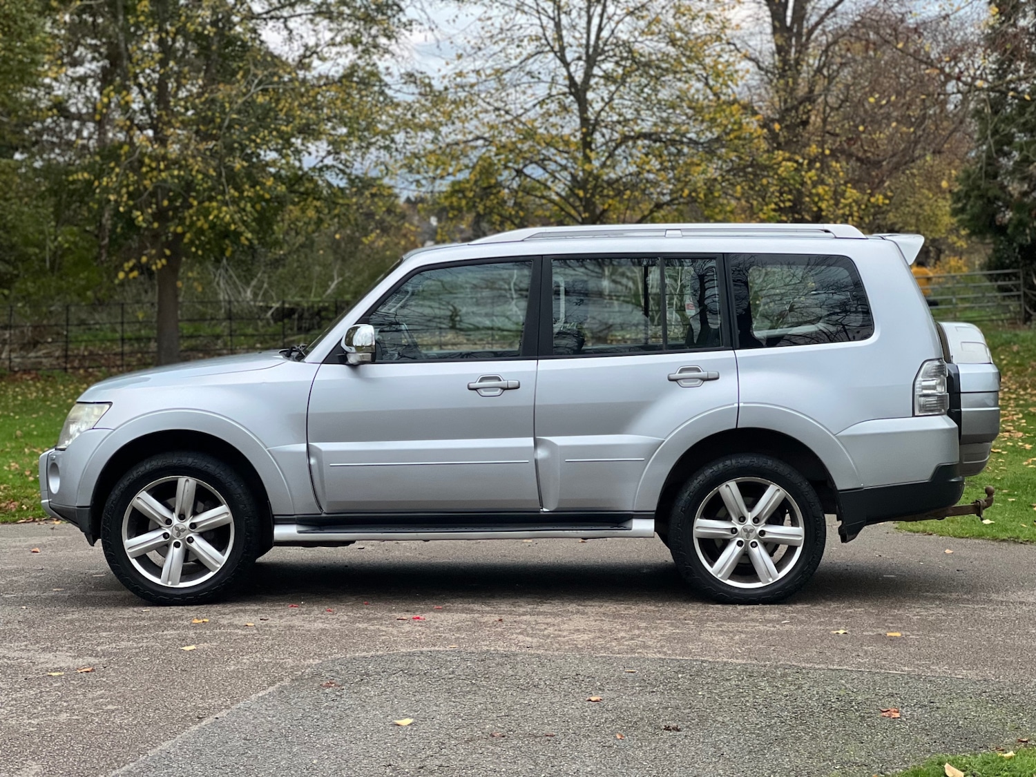 Used Mitsubishi Shogun 2007 for sale - 77136011: Photo 6