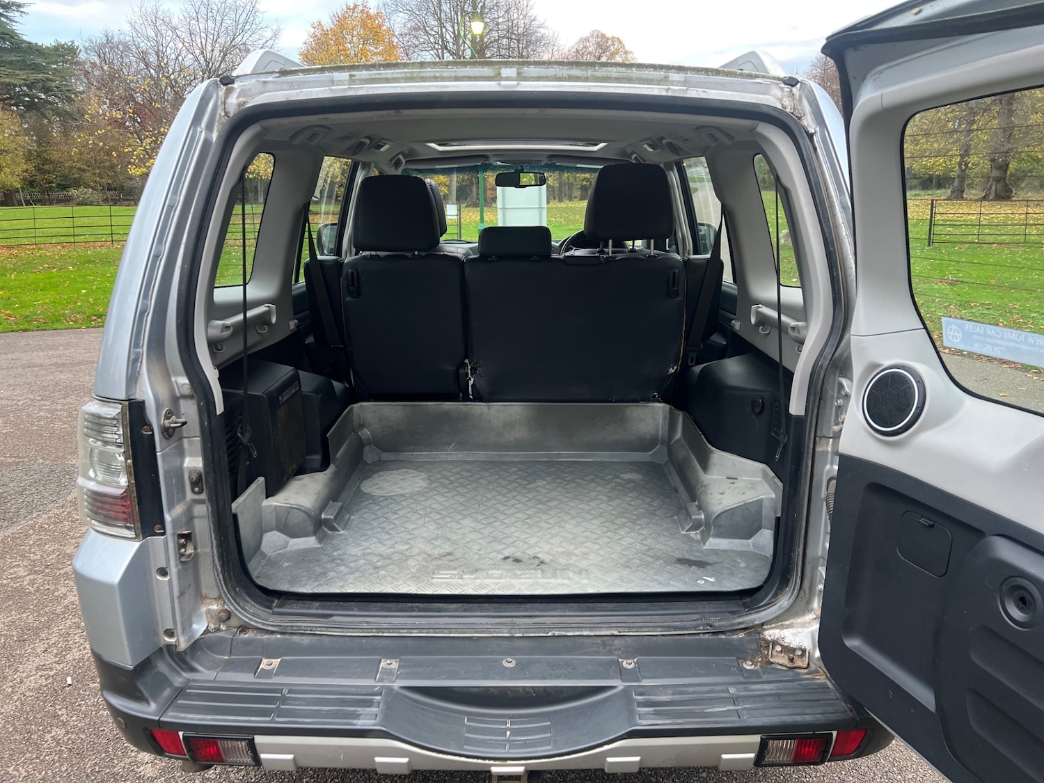 Used Mitsubishi Shogun 2007 for sale - 77136011: Photo 9