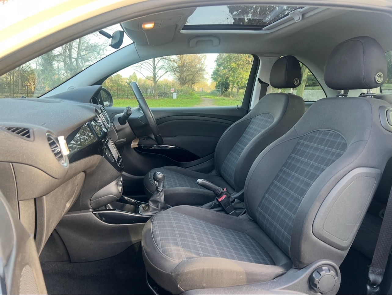 Used Vauxhall ADAM 2015 for sale - 76937374: Photo 17