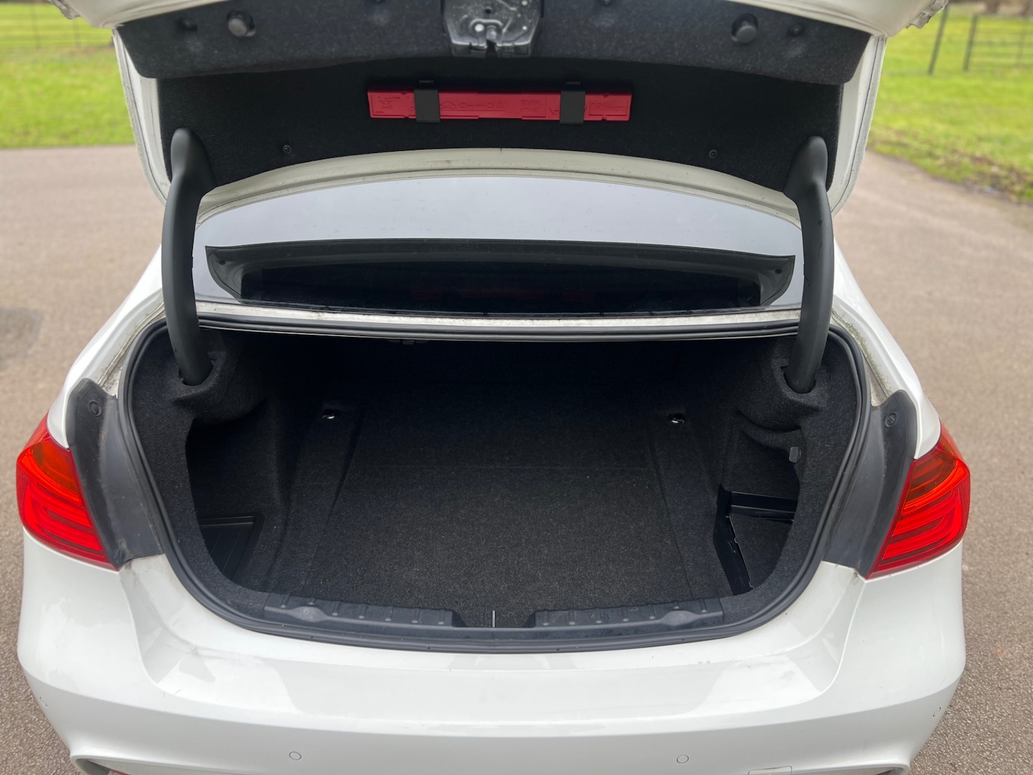 Used BMW 3 Series 2013 for sale - 77709217: Photo 10