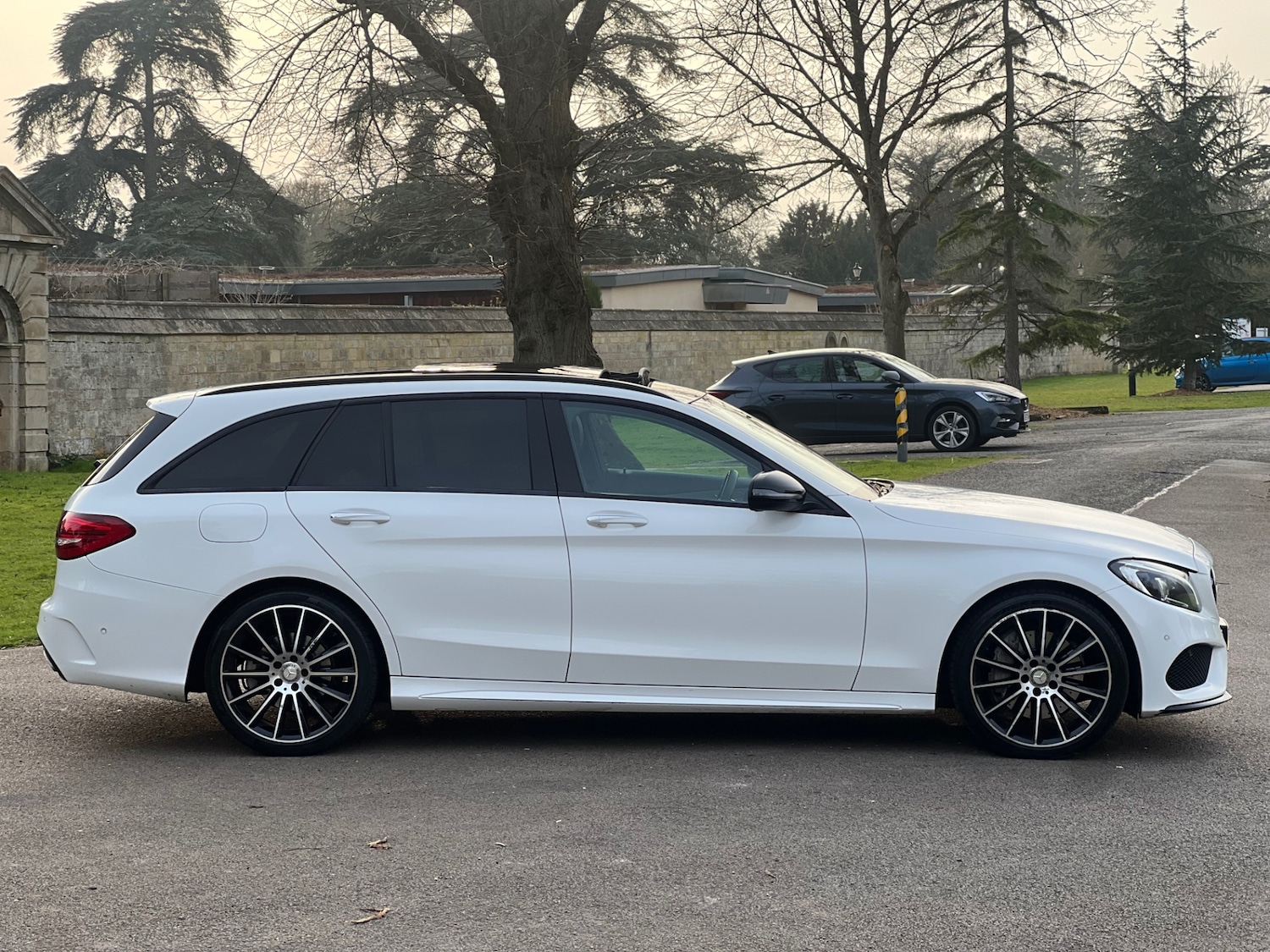 Used Mercedes-Benz C Class 2016 for sale - 78170057: Photo 2