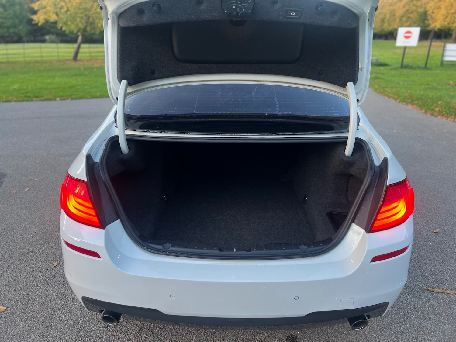 Used BMW 5 Series 2010 for sale - 76937385: Photo 12