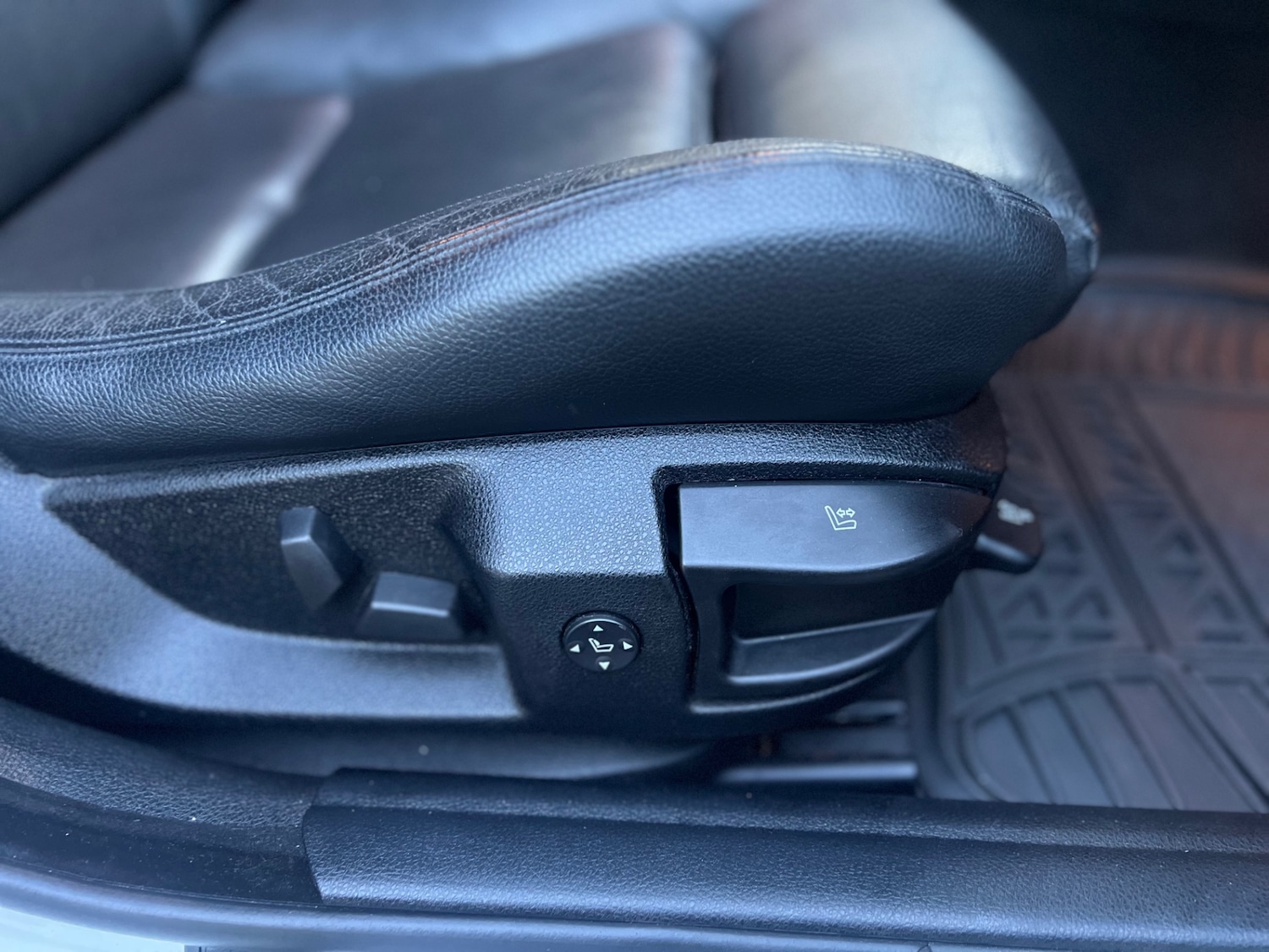 Used BMW 5 Series 2010 for sale - 76937385: Photo 30