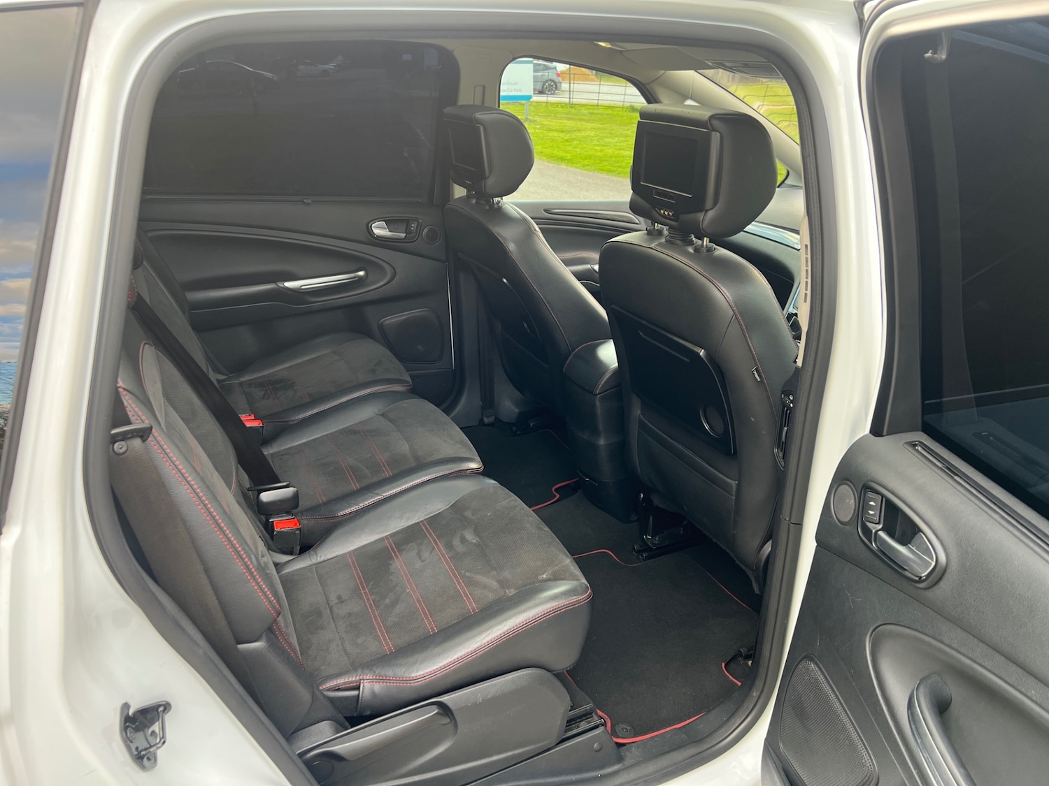 Used Ford S-Max 2013 for sale - 78171584: Photo 13