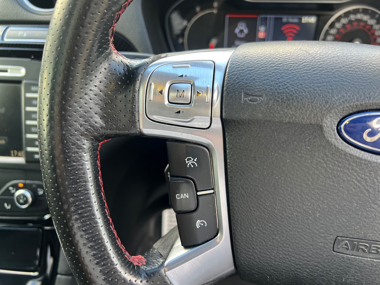 Used Ford S-Max 2013 for sale - 78171584: Photo 30