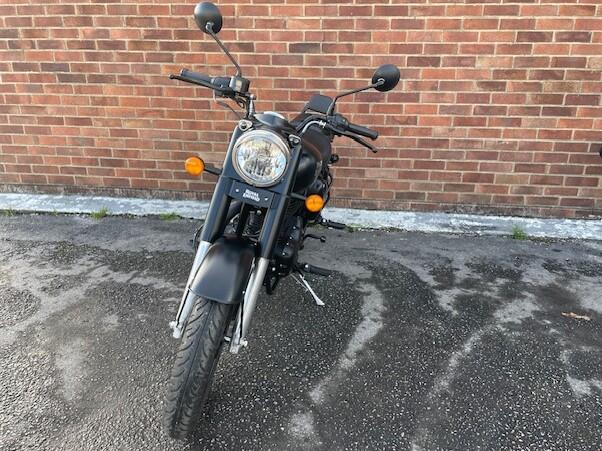 Royal Enfield CLASSIC