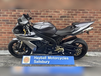 Used Yamaha YZF-R1 undefined for sale - bike-77882780: Photo