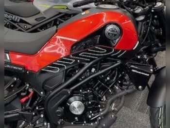 Used Benelli Leoncino 125 undefined for sale - bike-77882464: Photo