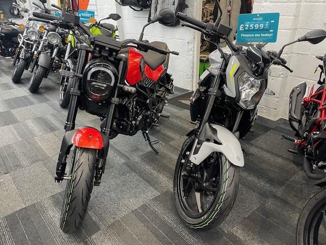 Benelli Leoncino 125