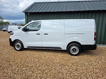 Used Vauxhall Vivaro 2024 for sale - 78280793: Photo