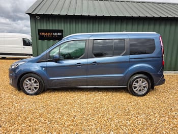 Used Ford Grand Tourneo Connect 2022 for sale - 79787160: Photo