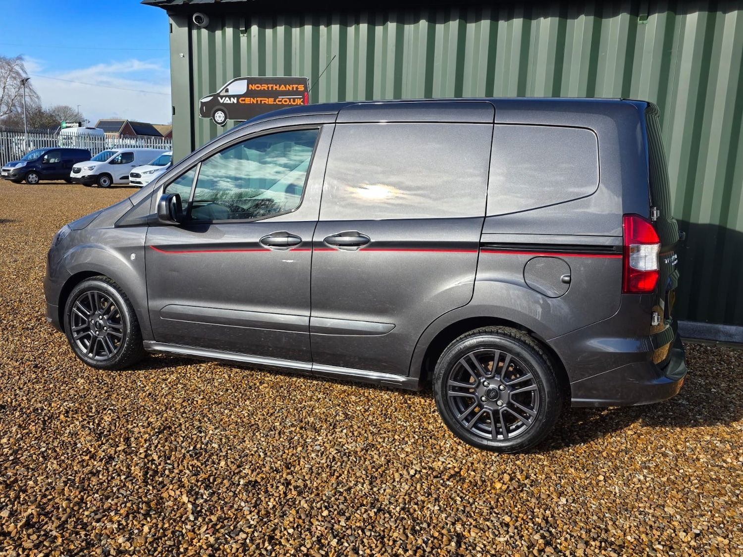 Used Ford Transit Courier 2023 for sale - 77567571: Photo 3