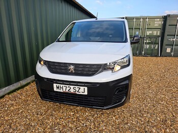 Used Peugeot Partner 2023 for sale - 77651494: Photo