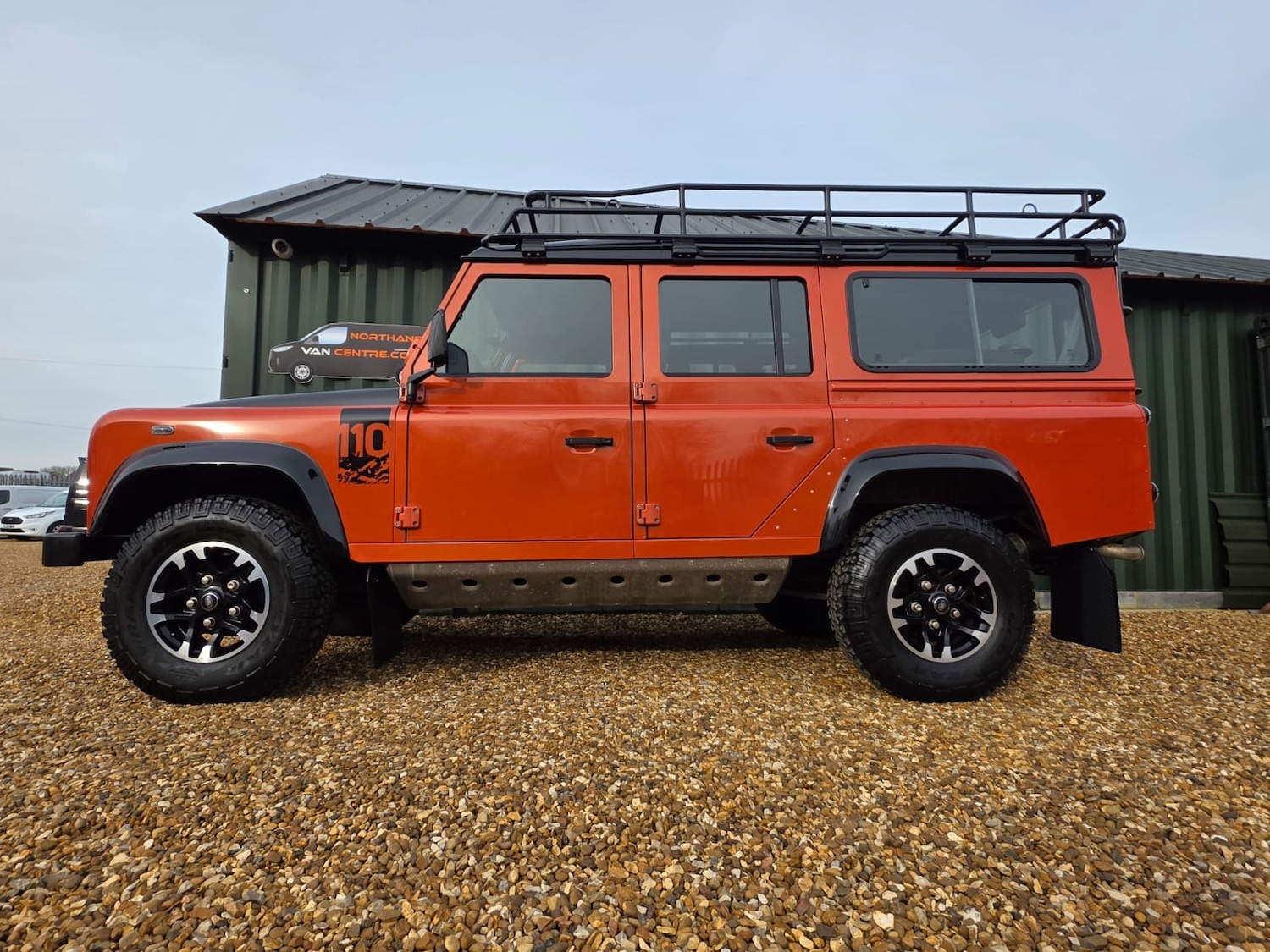 Used Land Rover Defender 2016 for sale - 77568436: Photo 3