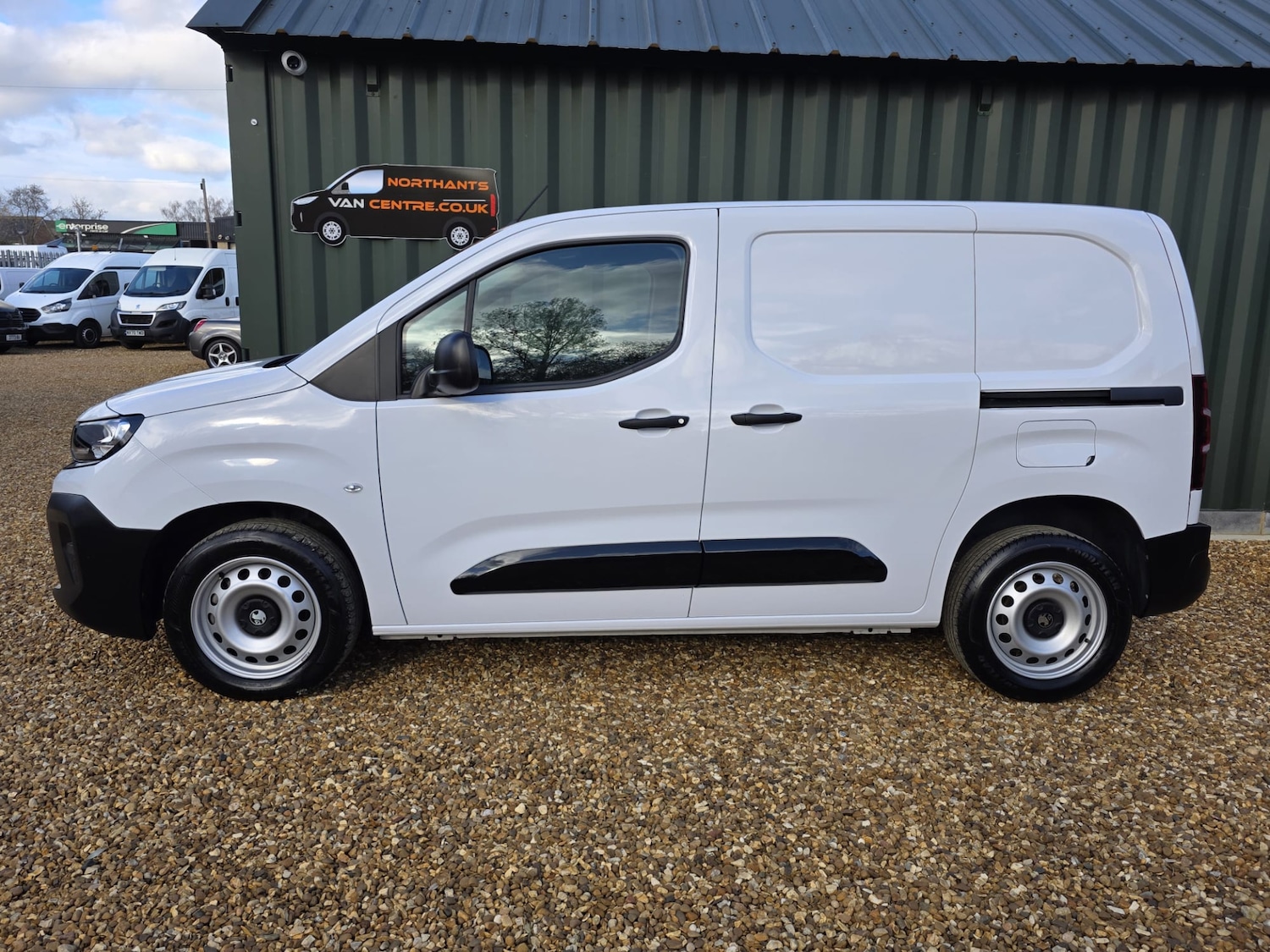 Used Vauxhall Combo 2024 for sale - 76477363: Photo 3