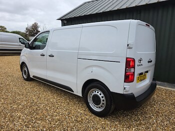 Used Toyota ProAce 2023 for sale - 76220512: Photo