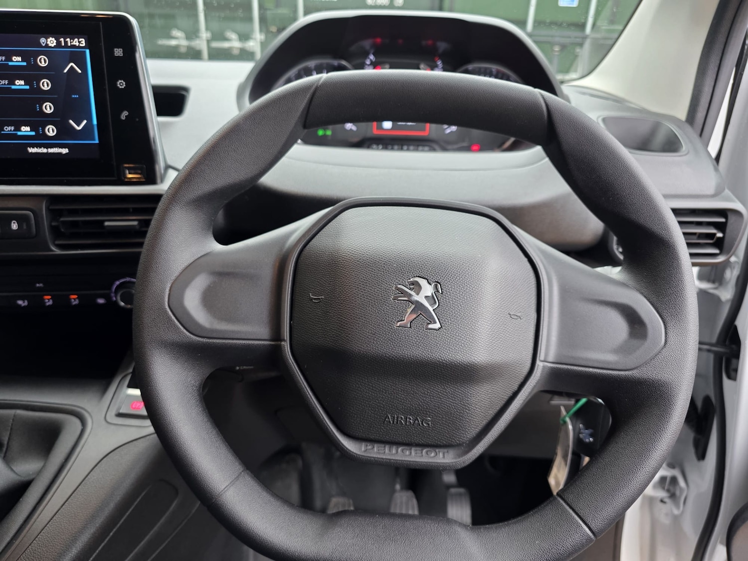 Used Peugeot Partner 2023 for sale - 77207245: Photo 11