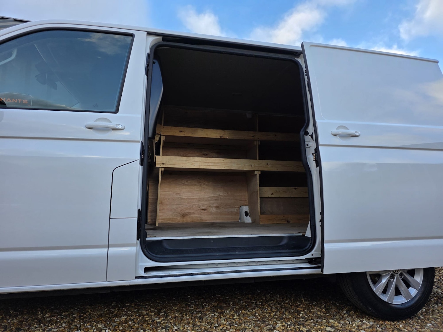 Used Volkswagen Transporter 2024 for sale - 76612195: Photo 11